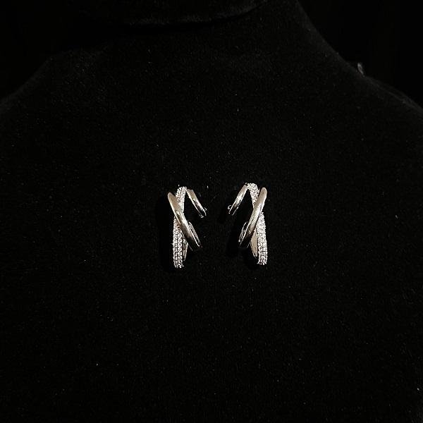 One Carat Ear Stud OKST0008