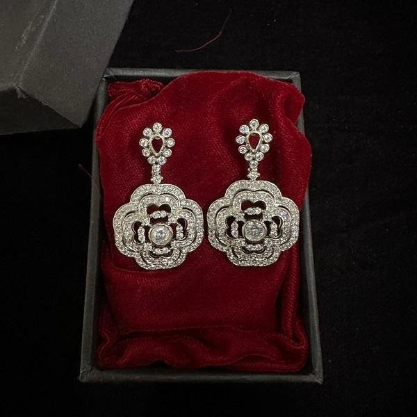 One carat Earrings OKER0003